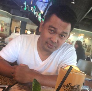 Meet your Posher, Jomel